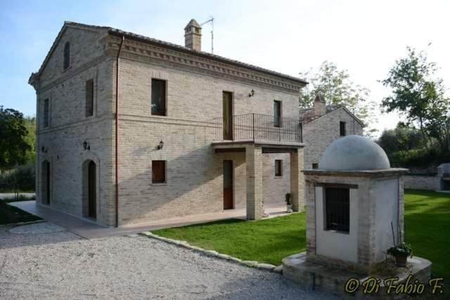L' Antico Pozzo Country House Monsampietro Morico Ngoại thất bức ảnh